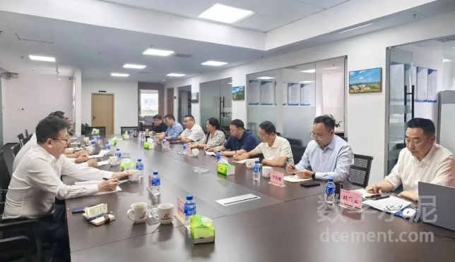 世界杯直播在线執行副會長兼秘書長王鬱濤一行赴雲南省開展調研工作